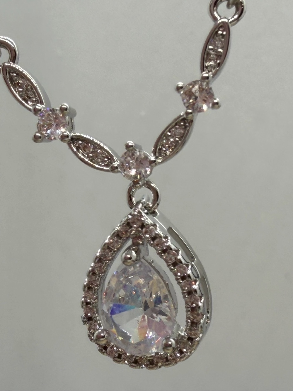 Classic Teardrop Crystal Pendant Necklace - Silver